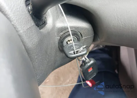 2005 Toyota Camry Le из США, поврежденный, VIN 4T1BE30KX5U078813